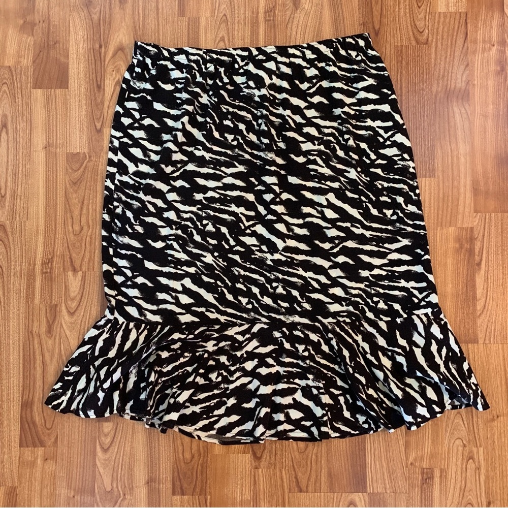 4/$15 Sag Harbor skirt
